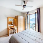 Hotel Argegno Отель 3*