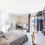 Отель Hotel Argegno 3*