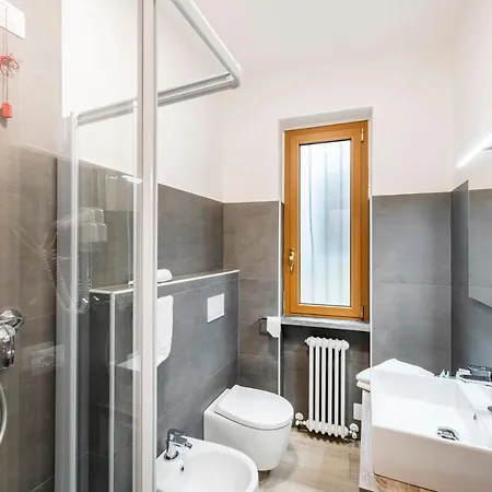 Hotel Argegno 3*