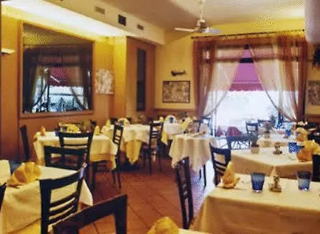 阿鲁杰尼诺酒店