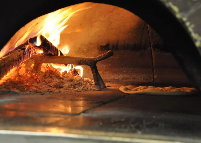 Hotel Argegno Ардженьо