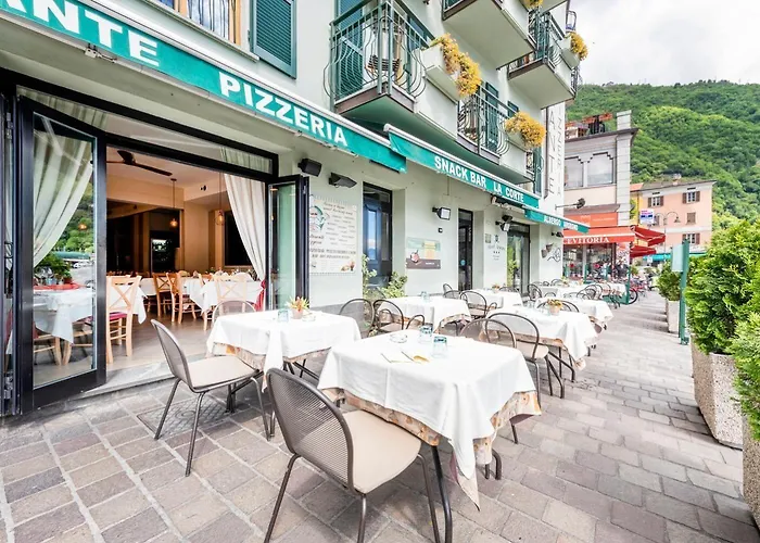 Отель Hotel Argegno Ардженьо