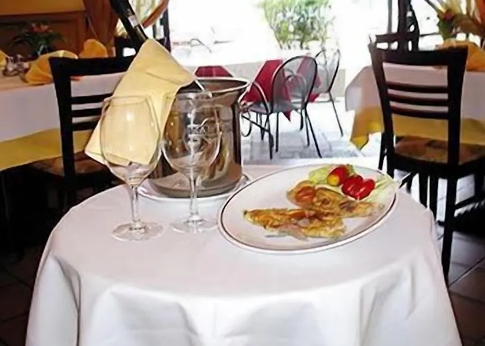 Hotel Argegno Ардженьо