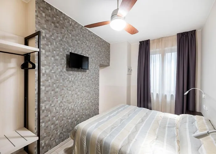 Hotel Argegno 3* Ардженьо