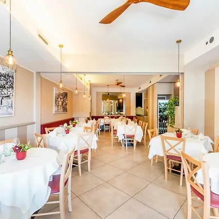 Hotel Argegno Отель